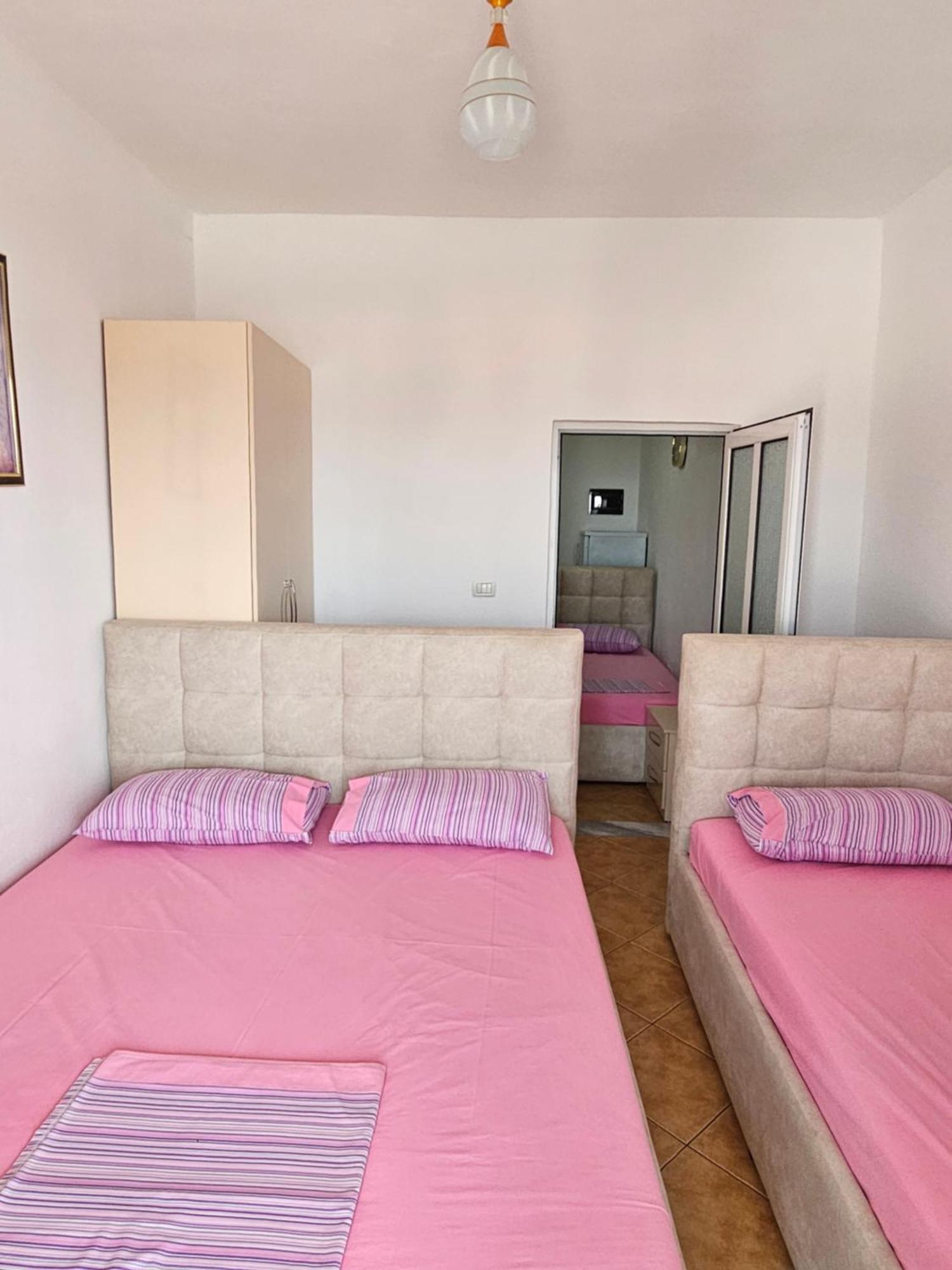 Wave N' Sea Apartments Himarë Habitación foto