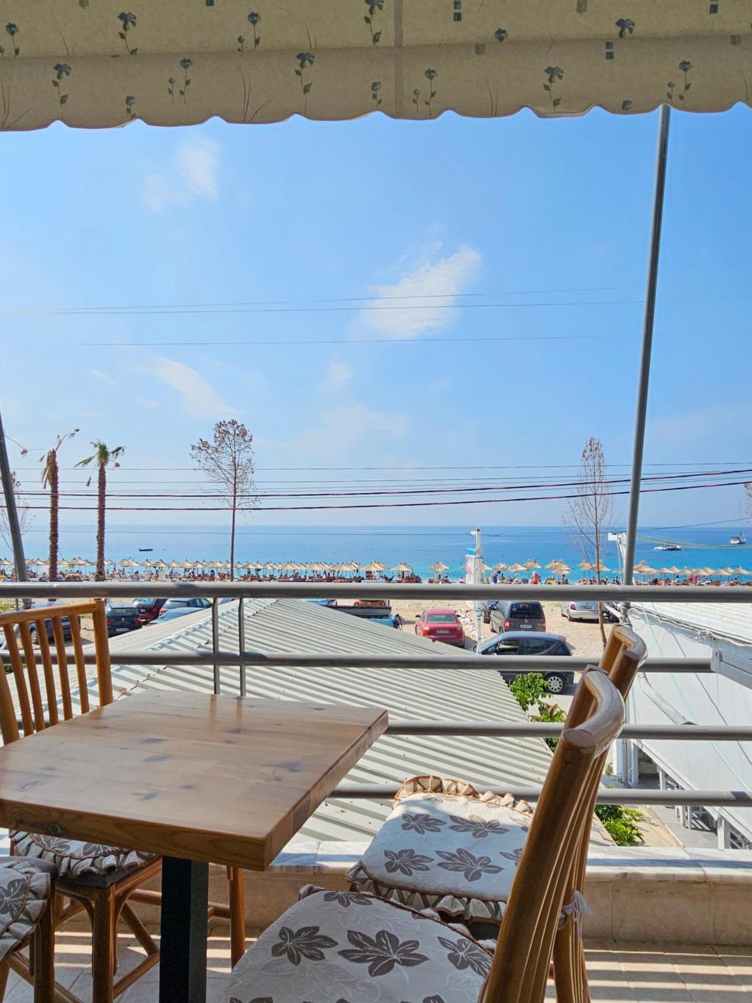 Wave N' Sea Apartments Himarë Habitación foto